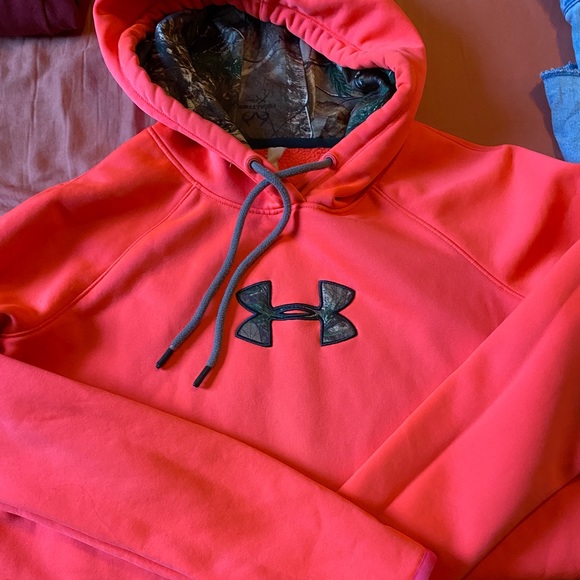 Neon pink Camo UA hoodie - Picture 1 of 2